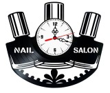 Ceas de perete din disc vinil, Tematică Nail Salon / Manichiură, Design cu Sticluțe de Ojă, Negru