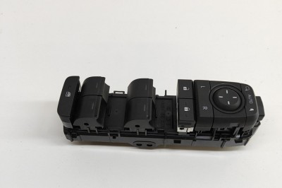 Buton geam ușă st&amp;acirc;nga față TOYOTA C-HR _X2_, _H2_ 2024 OEM: 84040-47140 28293526 foto