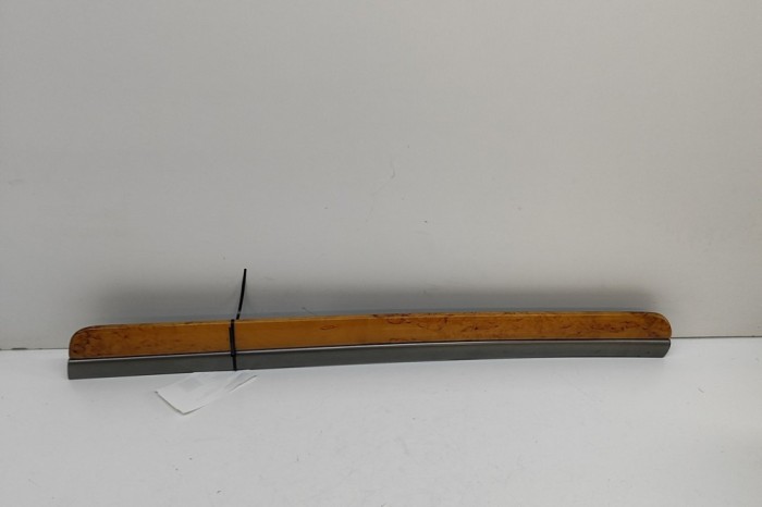 Ornament panou ușă dreapta spate AUDI A8 D3 4E2, 4E8 2006 OEM: 4E0867420 30255533