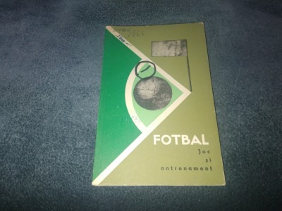 FOTBAL JOC SI ANTRENAMENT foto
