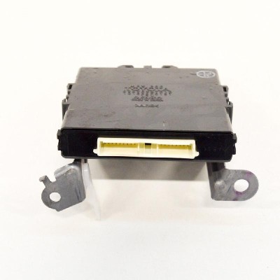 Unitate de distribuție a energiei TOYOTA PRIUS Hatchback _W2_ 2007 OEM: 101238-0151,89670-47010 | 10483478 foto