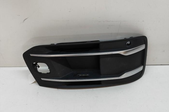 Grila dreapta față AUDI Q7 4M 2016 OEM: 4M0807682R,4M0807152A 25839236
