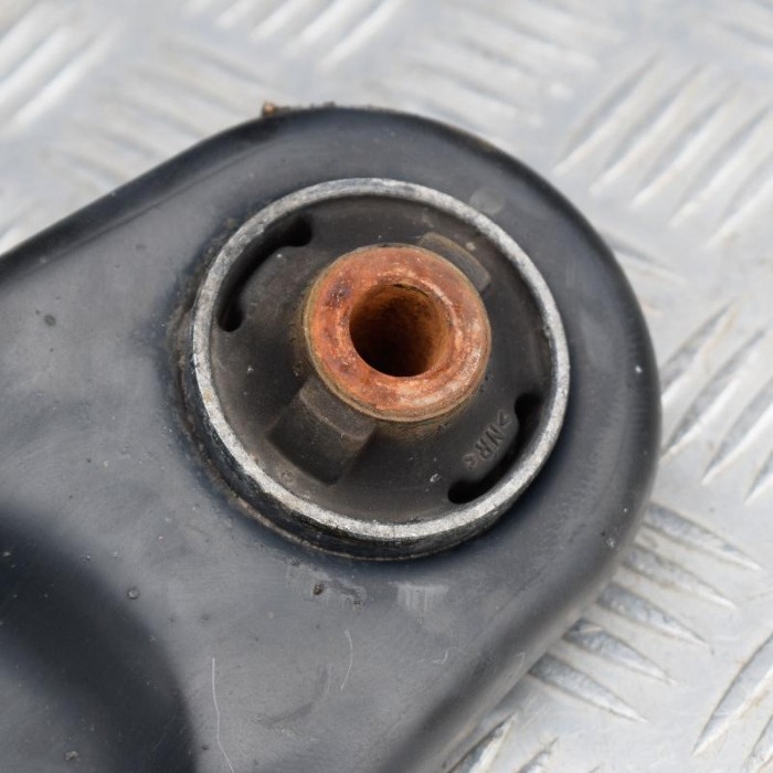 Braț inferior dreapta față CITRO&Euml;N C3 Picasso 2010 OEM: D27 2271924
