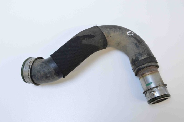 Furtun intercooler dreapta VW TOUAREG 7LA, 7L6, 7L7 2005 OEM: 7L6145822B