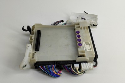 Modul de confort TOYOTA PRIUS _W5_ 2016 OEM: 82730-47530,82730-47530-C 28883472 foto