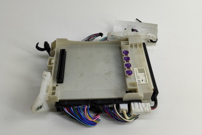 Modul de confort TOYOTA PRIUS _W5_ 2016 OEM: 82730-47530,82730-47530-C 28883472