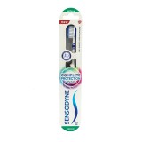 Periuta de dinti Complete Protection Medium, Sensodyne