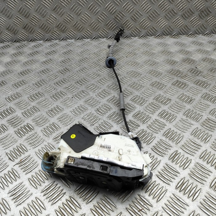 &Icirc;ncuietoare ușă dreapta spate VW PASSAT Variant B8 3G5 2016 OEM: 5NA839016D 32751157