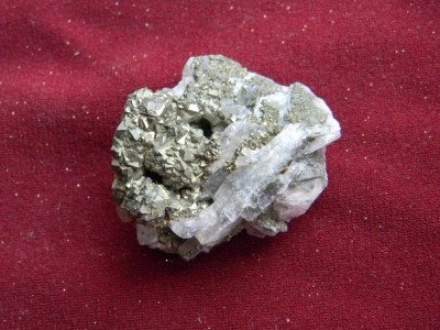 Specimen minerale - CALCOPIRITA (XC2) foto