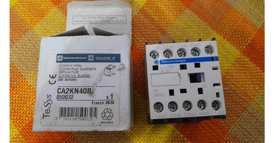 RELEU TIP CONTACTOR TELEMECANIQUE CA2KN40B7 CU BOBINA LA 24V CURENT ...
