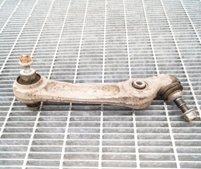 Braț drept dreapta față BMW 5 F10 2012 OEM: 6082T6 3026304