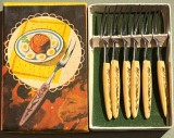 per.COMUNISM SET FURCULITE pt. APERITIV,,MALIUTKI&quot;NEFOLOSITE IN CUTIA ORIG.1973!