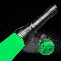 Lanterna PNI Adventure FBG158 cu LED, lumina verde, distanta 650 m, functie zoom si dimming, acumulator 18650 3000mAh si incarcator inclus, IP68, negr