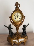 Ceas francez antic mecanic cu putti, Fabriqu&eacute; en France, cca. 1900, 44 cm, funcțional