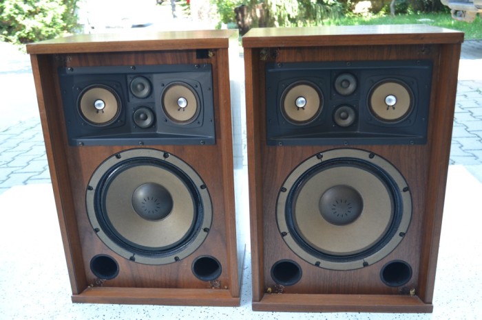 Boxe Sansui SP-1700