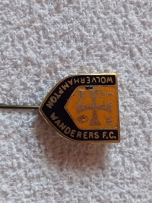 Insigna metalica fotbal - WOLVERHAMPTON WANDERERS FC (Anglia) foto