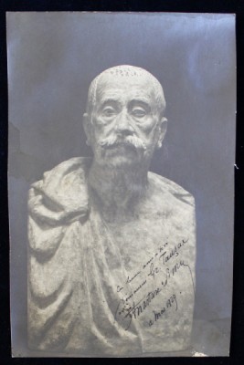 BUSTUL LUI ANASTASE SIMU , FOTOGRAFIE MONOCROMA, PE HARTIE CRETATA , DATATA 12 MAI 1929 , PE FATA CONTINE DEDICATIE CATRE GR. TAUSAN * foto