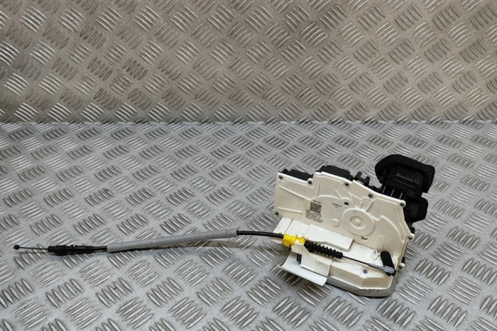 &Icirc;ncuietoare ușă st&acirc;nga spate AUDI A6 C8 Avant 4A5 2024 OEM: 4K0839015P | 31300757