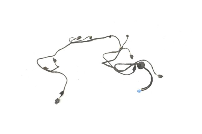 Cablaj senzor de parcare spate MERCEDES-BENZ GLC X253, C253 2019 13704593