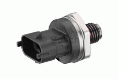 Senzor, presiune combustibil IVECO DAILY III platou / sasiu (1999 - 2006) BOSCH 0 281 002 964 foto