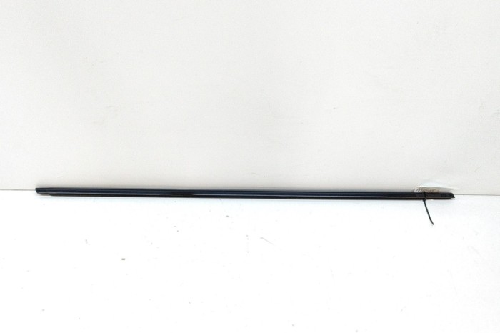Chedar geam ușă dreapta spate BMW 3 F30, F80 2014 OEM: 7258294 27353030