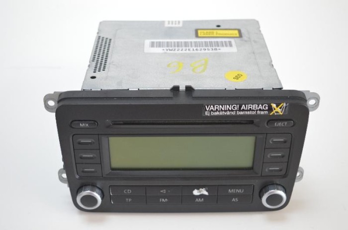 Unitate radio CD VW GOLF V 1K1 2005 OEM: 1K0035186P 1872767