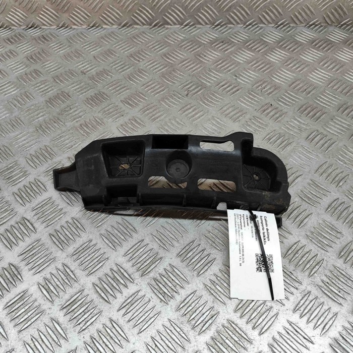 Suport bara de protecție dreapta spate SKODA SUPERB III 3V3 2016 OEM: 3V5807394A 29502202