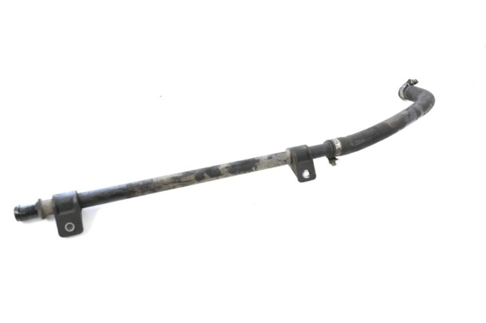 Furtun de lichid de răcire MERCEDES-BENZ VIANO W639 2009 OEM: A6398326523 11354245