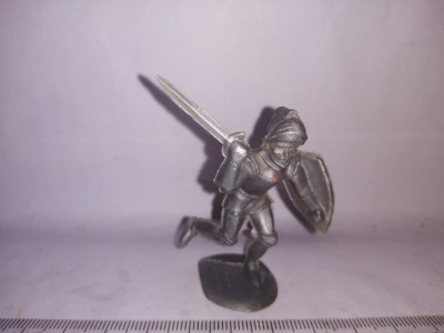 bnk jc Figurine de plastic - Domplast - cavaler medieval foto