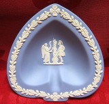 SCRUMIERA PORTELAN ENGLEZESC WEDGWOOD BLUE JASPERWARE 11.3 CM