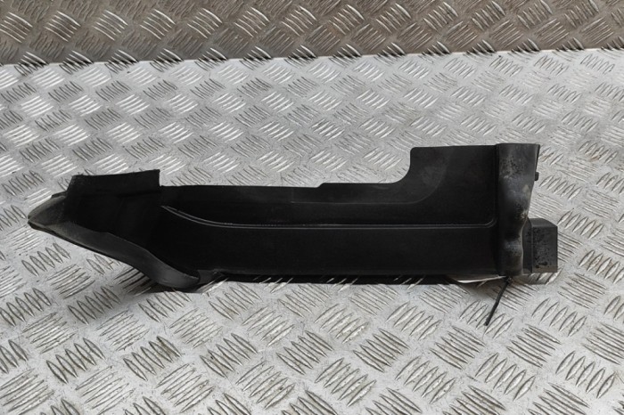 Aripa de plastic dreapta față AUDI Q7 4M 2017 OEM: 4M0821170C 29902954