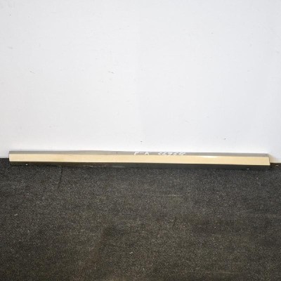 Bandou inferior ușă st&amp;acirc;nga față VOLVO V70 III BW 2008 OEM: 39851234 3684539 foto