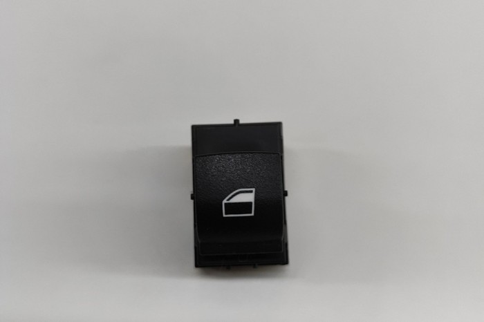 Buton geam ușă st&acirc;nga față BMW X5 F15, F85 2015 OEM: 9208107 30351657