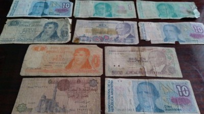 10 bancnote rupte, uzate, cu defecte (cele din imagine) #38 foto