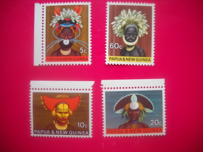HOPCT PAPUA NOUA GUINEE -COAFURI TRADITIONALE 1968 4 VAL -MNH 151