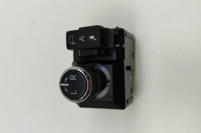 Comutator de reglare oglinda TOYOTA LAND CRUISER _J15_ 2018 OEM: 8487262010,84872-62010 30381212 foto