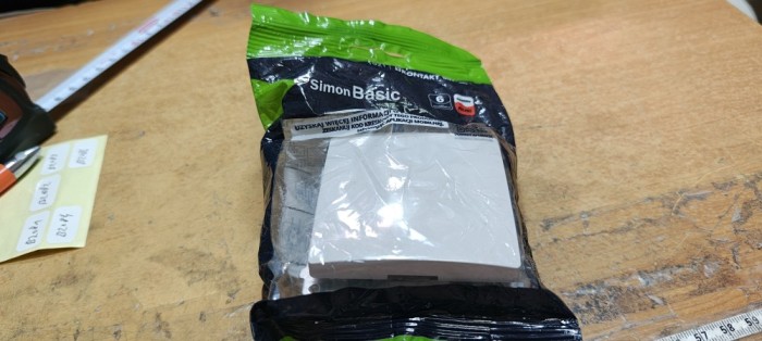 Intrerupator Simon Basic
