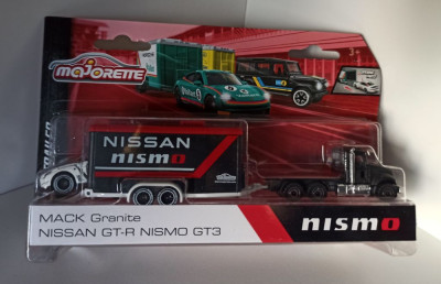 Macheta Mack Granite + Nissan GT-R Nismo GT3 - Majorette Transporter 2023 foto