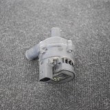 Pompa de apa auxiliara MERCEDES-BENZ GLA X156 2015 OEM: A21183503640392023000 3674421