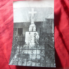 Fotografie tip carte postala - Mormantul Veronicai Micle la Manastirea Varatec