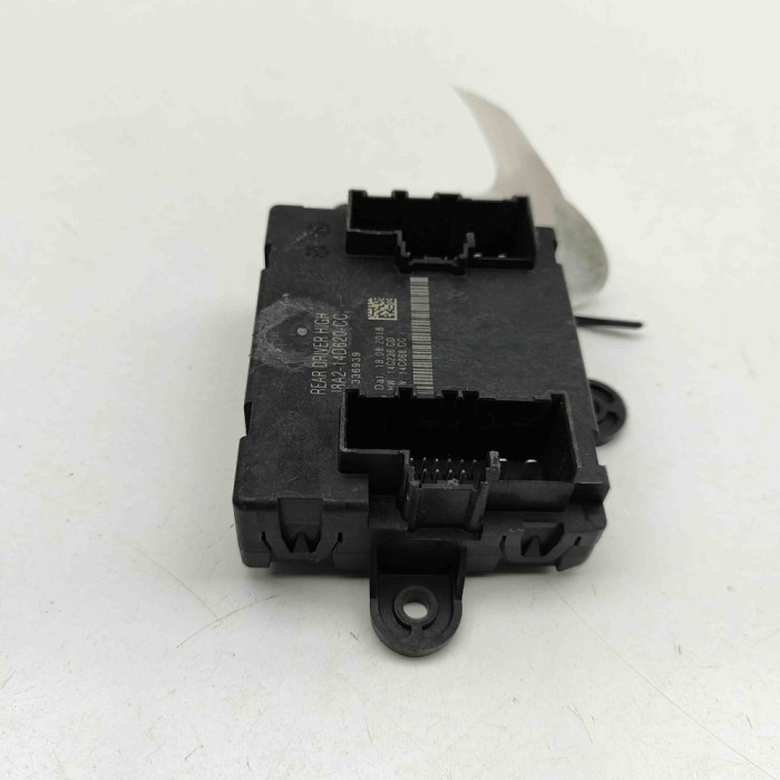 Modul de control ușă dreapta spate LAND ROVER RANGE ROVER VELAR L560 2018 OEM: J8A2-14D620-CC 32193675