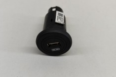 USB JAGUAR I-PACE X590 2019 OEM: J9D3-19010-AA 23237922