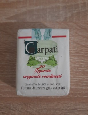 Pachet plin cu tigari CARPATI -Romania anii 2000-2002 foto