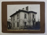 CASA CU ETAJ , FOTOGRAFIE PE HARTIE LUCIOASA , AUTOR NECUNOSCUT , DATATA PE VERSO , 1907