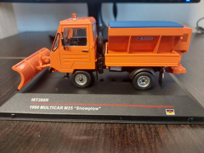 Macheta MULTICAR M25 1980 CU PLUG DESZAPEZIRE - Ist Models, scara 1/43, noua. foto