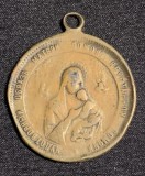 Medalie veche religioasă scriere &icirc;n slavonă
