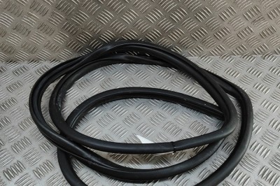 Garnitura ușă dreapta față TOYOTA RAV 4 V A5, H5 2019 OEM: 62311-42110 | 31985381 foto
