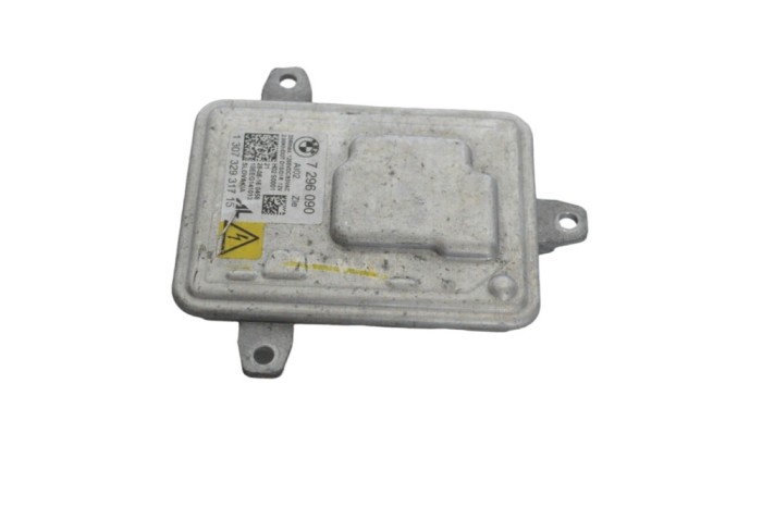 Unitate de control lumini xenon BMW 3 F30, F80 2016 OEM: 7296090,130732931715 24571670