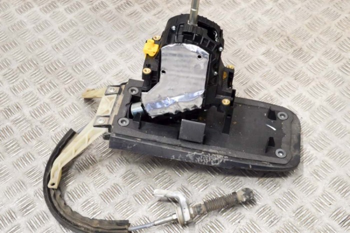 Timonerie cutie de viteze PORSCHE CAYENNE 92A 2017 OEM: 7P5.713.025.AP,7P5713025AP 17191199