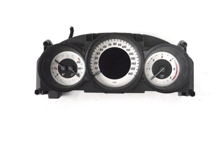 Ceas de bord MERCEDES-BENZ CLS C218 2013 OEM: A2189016100,A2189024701,A2189007004,A2129026108 15460593